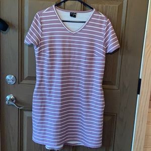 Easy slip on dress with pockets!